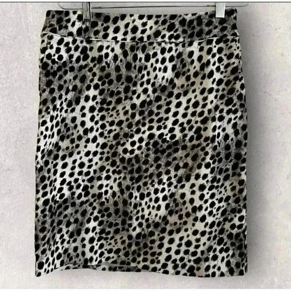 Evan Picone Corduroy Stretch Pencil Skirt W/ Animal Print Size 10 Black & White
